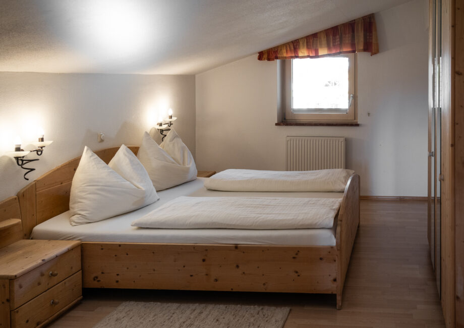 25-11-Alpenflora-App-Enzian-08